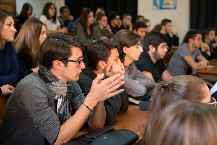 Les premiers pas du Conseil Municipal des Jeunes 16 janvier à 17h Les premiers pas du Conseil Municipal des Jeunes 16 janvier à 17h