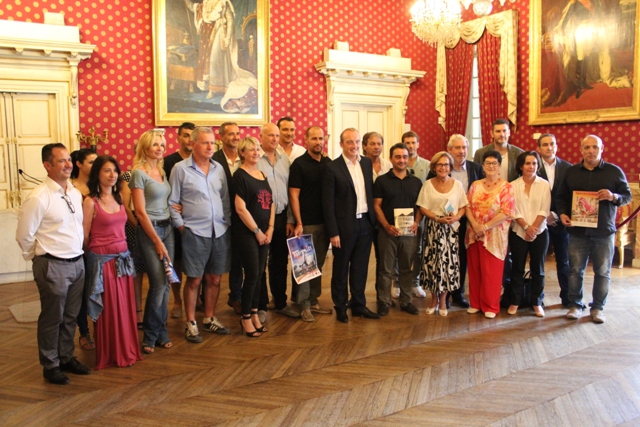 Présentation de la programmation estivale 2017 le mercredi 28 juin au salon Napoléonien en présence de Laurent Marcangeli, des élus de la Ville d'Ajaccio et des différents partenaires Présentation de la programmation estivale 2017 le mercredi 28 juin au salon Napoléonien en présence de Laurent Marcangeli, des élus de la Ville d'Ajaccio et des différents partenaires