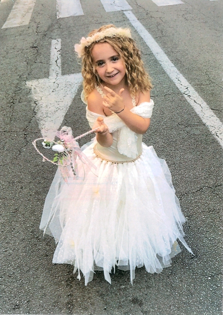Anna-Dea Ferrandini 4 ans ½ remporte une carte cadeau Fnac Anna-Dea Ferrandini 4 ans ½ remporte une carte cadeau Fnac
