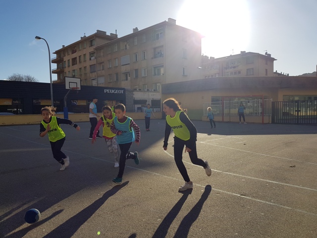 CHALLENGE ANNUEL DE HANDBALL DE LA MAISON DE QUARTIER DES CANNES CHALLENGE ANNUEL DE HANDBALL DE LA MAISON DE QUARTIER DES CANNES