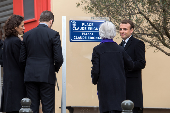Inauguration de la place Claude Erignac en présence de la famille du préfet et du président de la République. Inauguration de la place Claude Erignac en présence de la famille du préfet et du président de la République.