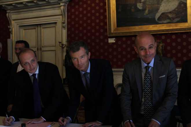 Laurent Marcangeli, député-maire d'Ajaccio, Christophe Mirmand, préfet de Corse et Jean-Jacques Ferrara, président de la Capa lors de la signature ce matin dans les salons napoléoniens de l'hôtel de Ville. Laurent Marcangeli, député-maire d'Ajaccio, Christophe Mirmand, préfet de Corse et Jean-Jacques Ferrara, président de la Capa lors de la signature ce matin dans les salons napoléoniens de l'hôtel de Ville.