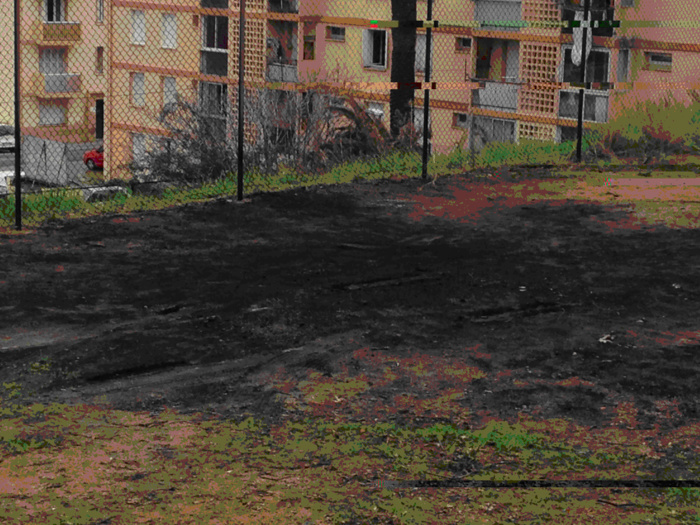 Le terrain qui portait encore les stigmates de l’incendie de Noël a été débarrassé des cendres et des déchets qui le jonchaient. Le terrain qui portait encore les stigmates de l’incendie de Noël a été débarrassé des cendres et des déchets qui le jonchaient.