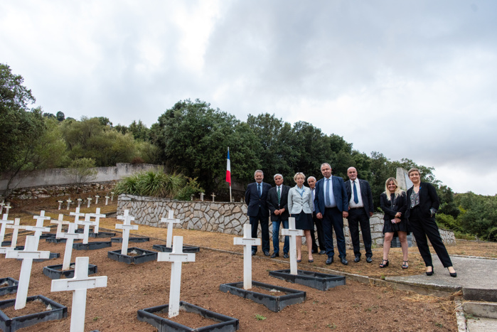 En visite en Corse, la directrice générale de l'OnacVG, Véronique Peaucelle-Delelis, s'est rendue au cimetière de Saint-Antoine où une importante opération de réhabilitation a été récemment réalisée (Photos Ville d'Ajaccio). En visite en Corse, la directrice générale de l'OnacVG, Véronique Peaucelle-Delelis, s'est rendue au cimetière de Saint-Antoine où une importante opération de réhabilitation a été récemment réalisée (Photos Ville d'Ajaccio).