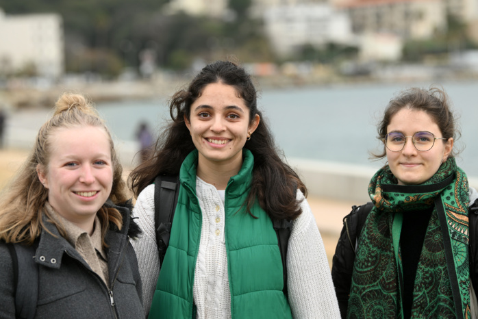Marie Tirmarche, 21 ans, Kumari Daniel, 22 ans et Lucie Aigret, 21 ans (De gauche à droite)