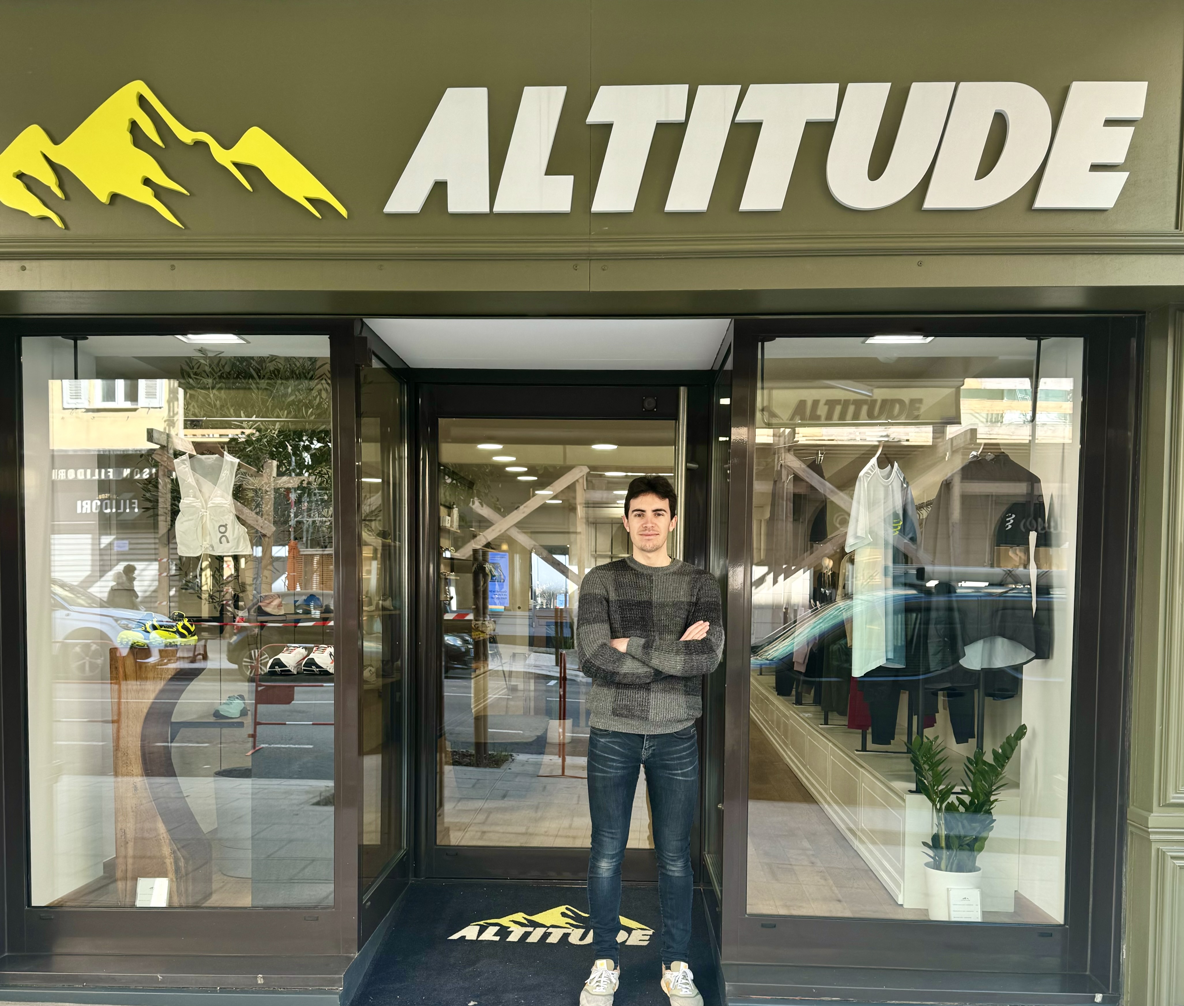 Baptiste Saez, gérant de Boutique "Altitude".